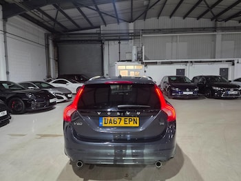 Used Volvo V60 2017 for sale - 76667300: Photo