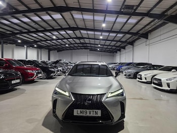 Used Lexus UX 2019 for sale - 76585601: Photo