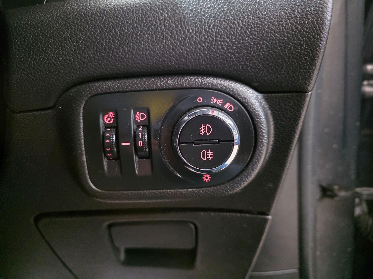 Used Vauxhall Zafira Tourer for sale - 77957975: Photo 14