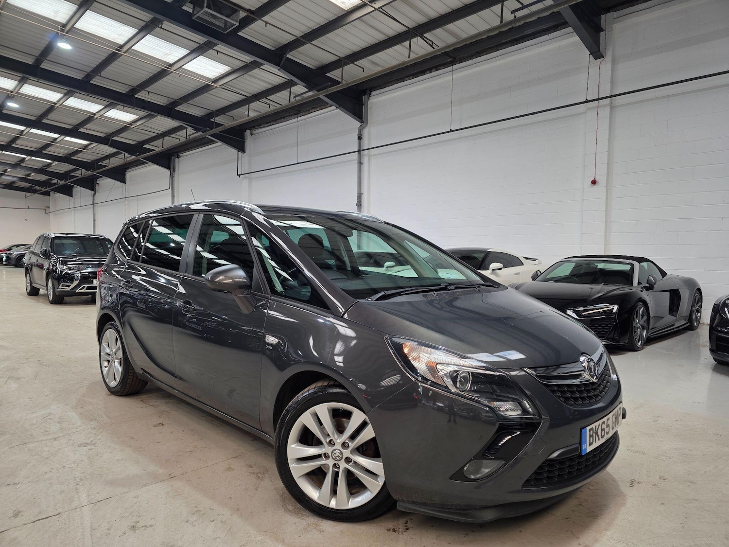 Used Vauxhall Zafira Tourer for sale - 77957975: Photo 3