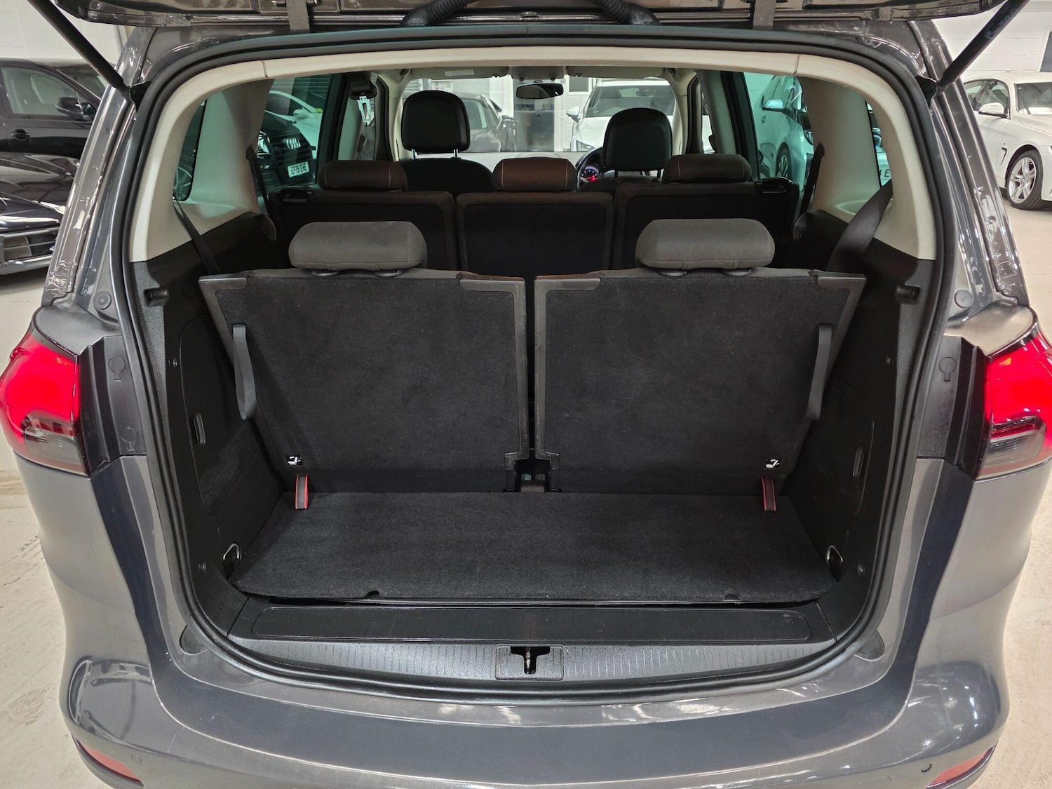 Used Vauxhall Zafira Tourer for sale - 77957975: Photo 30