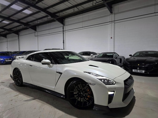 Used Nissan GT-R 2017 for sale - 76167575: Photo 3