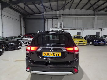 Used Mitsubishi Outlander 2017 for sale - 76137249: Photo