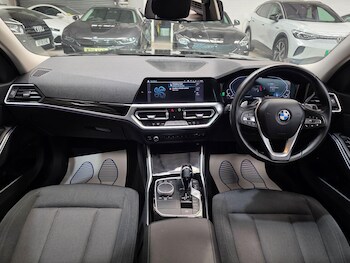 Used BMW 3 Series 2021 for sale - 78388376: Photo