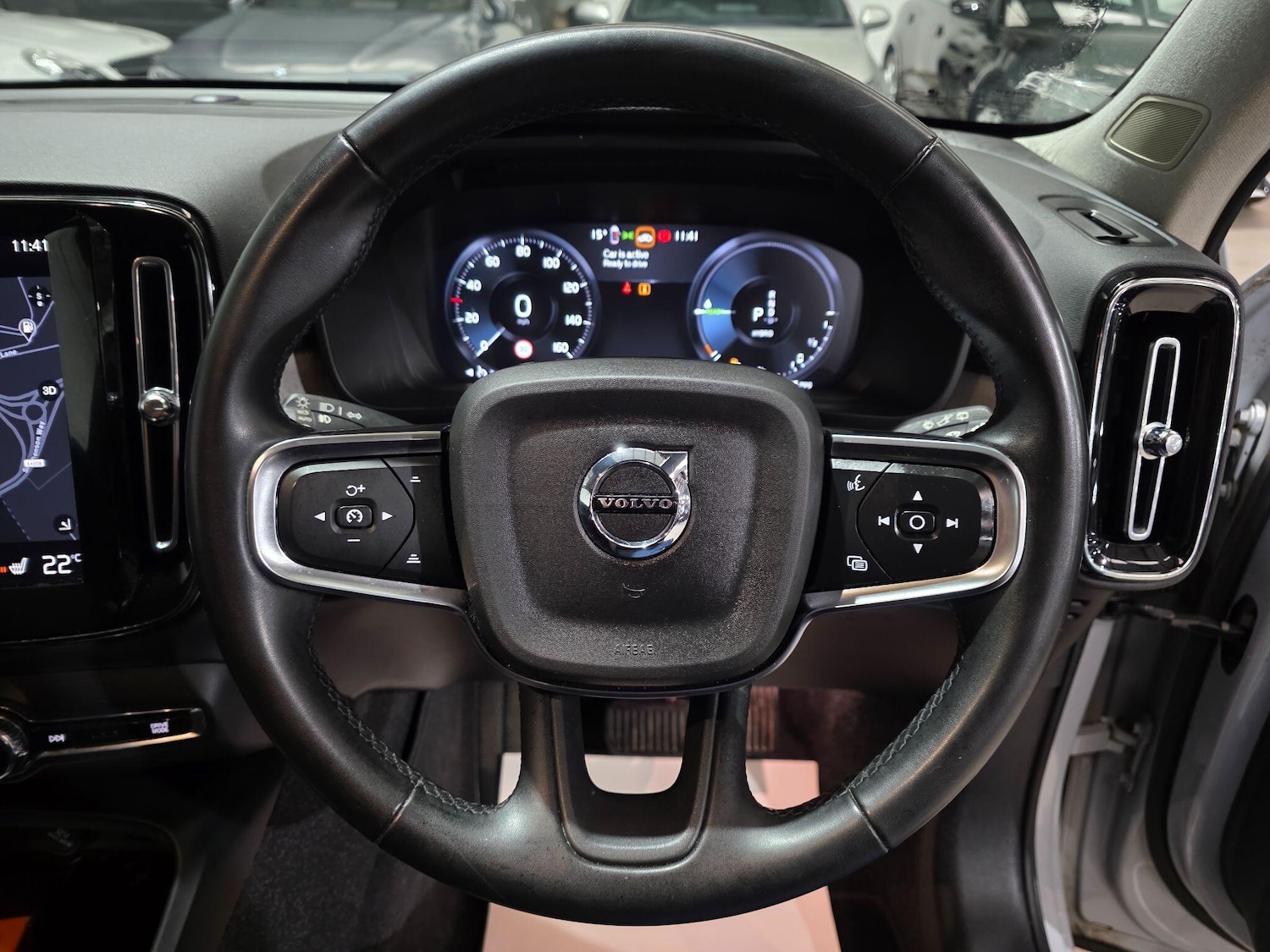 Used Volvo XC40 for sale - 76997440: Photo 20