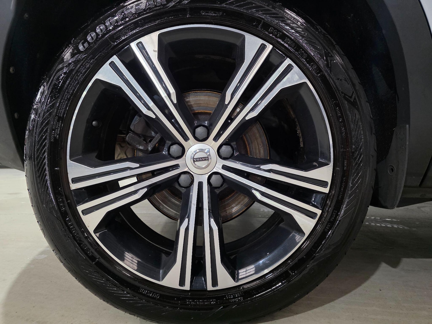 Used Volvo XC40 for sale - 76997440: Photo 35