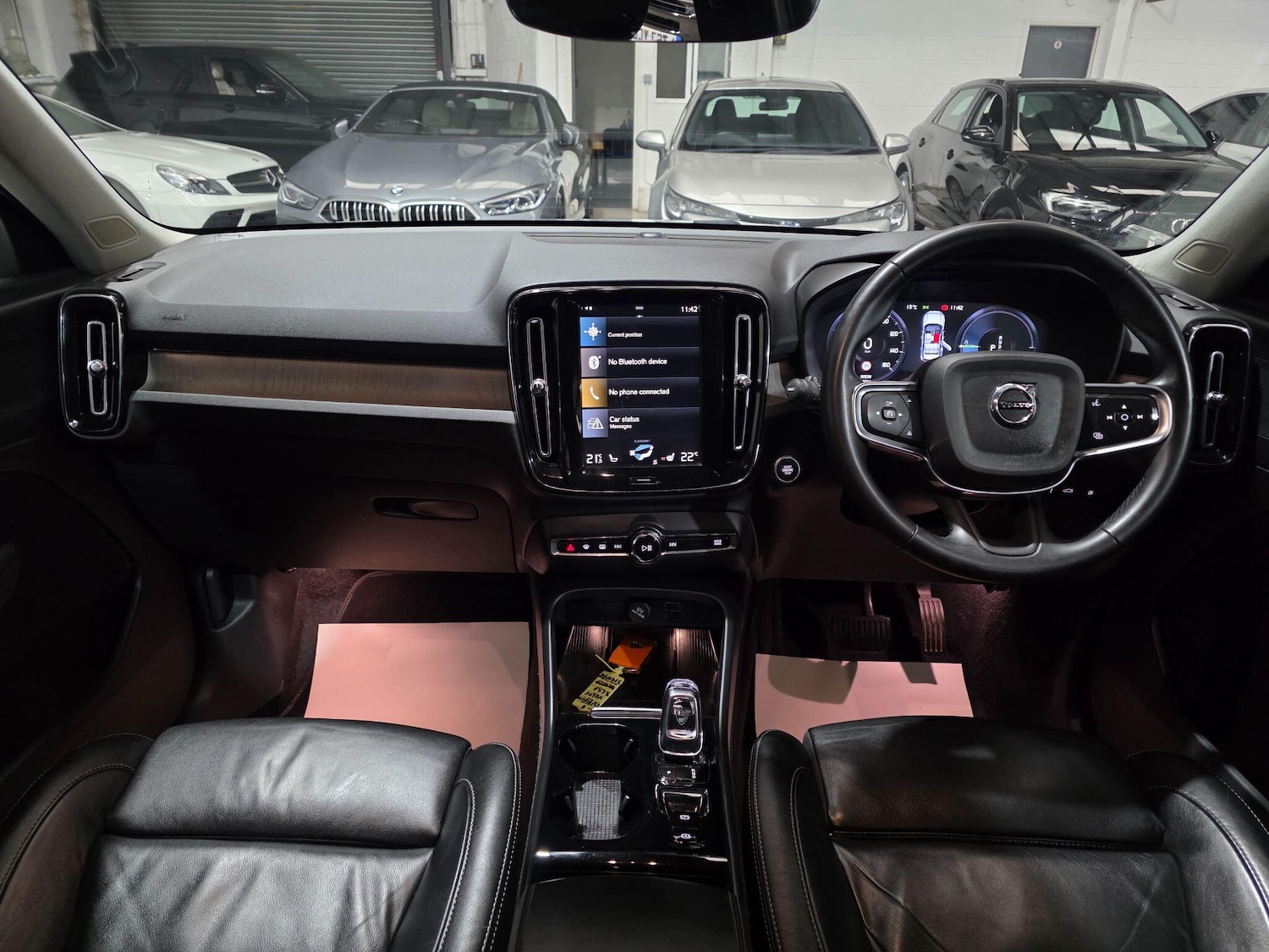 Used Volvo XC40 for sale - 76997440: Photo 5