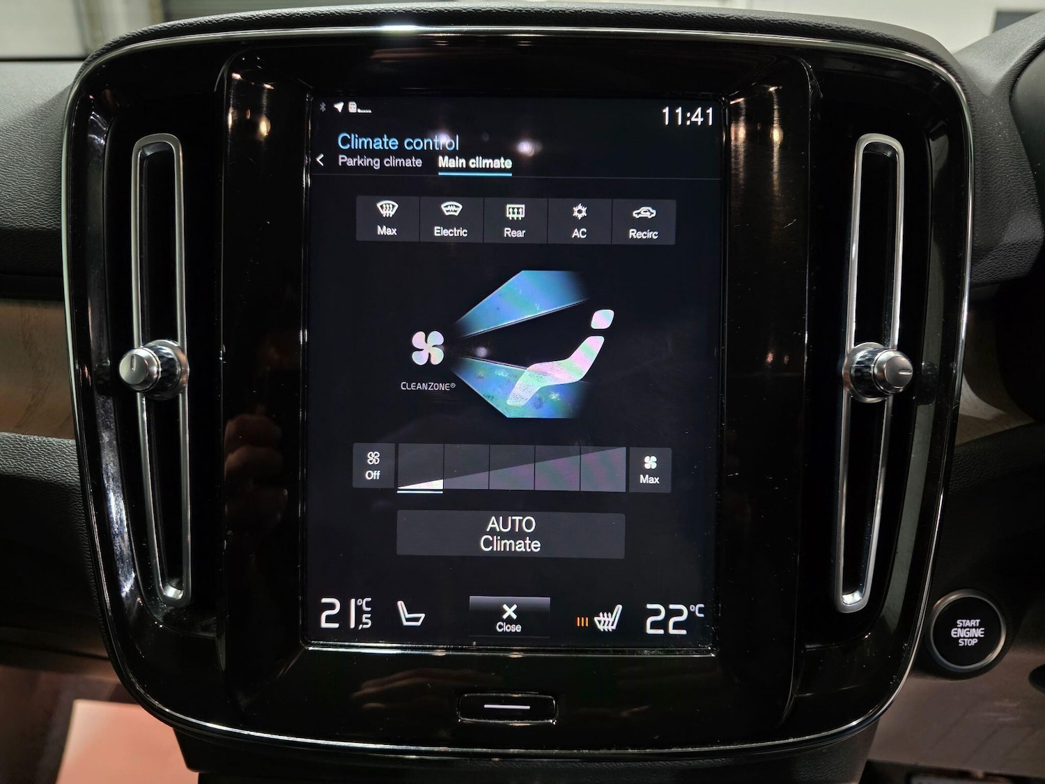 Used Volvo XC40 for sale - 76997440: Photo 8