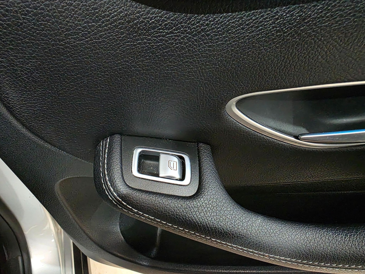 Used Mercedes-Benz GLC 2016 for sale - 77496476: Photo 25