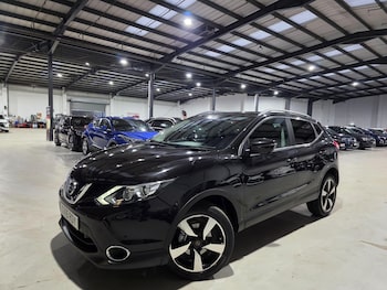 Used Nissan Qashqai 2015 for sale - 77054126: Photo