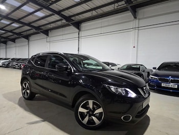 Used Nissan Qashqai 2015 for sale - 77054126: Photo