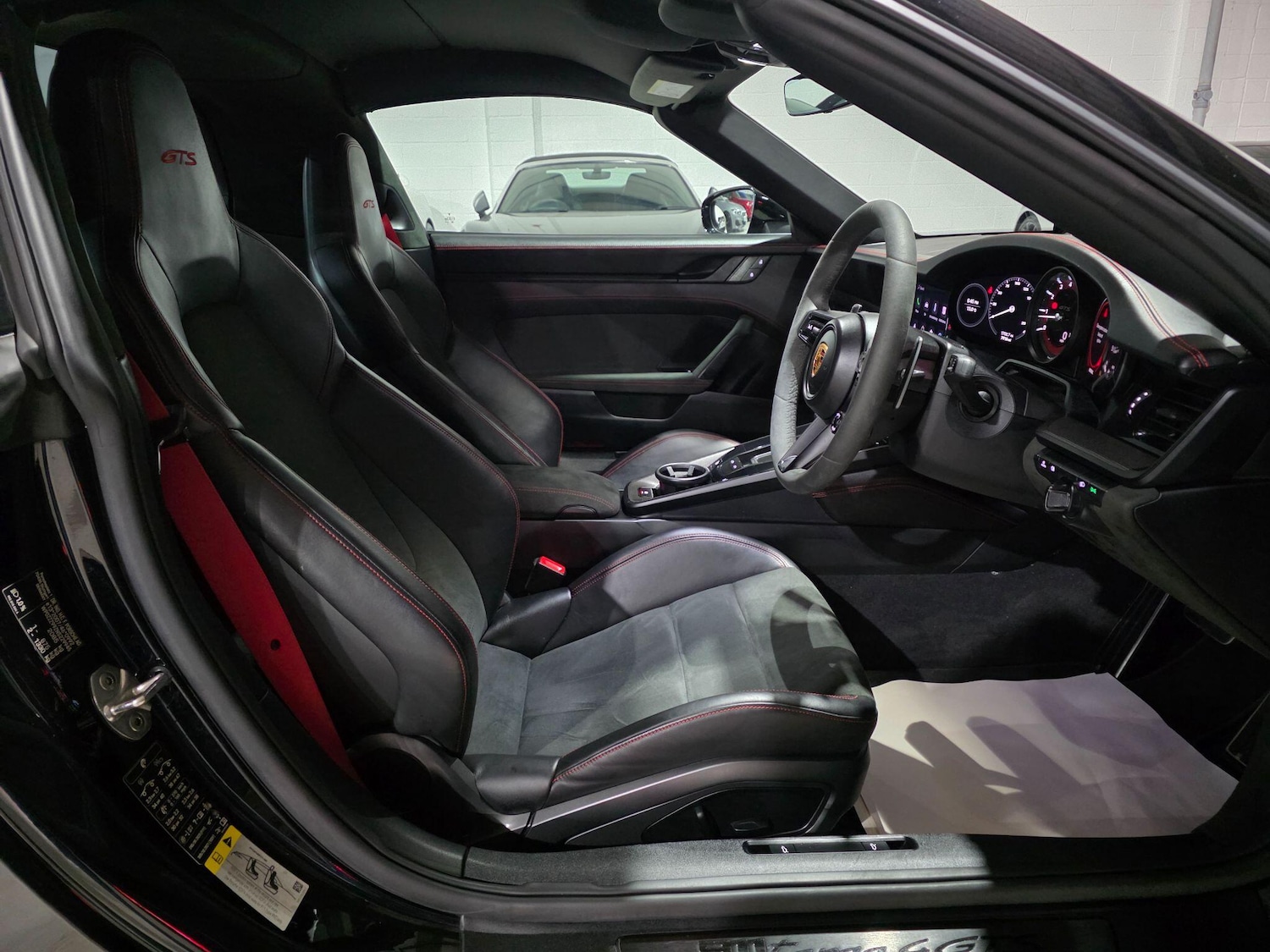 Used Porsche 911 2022 for sale - 76727173: Photo 9