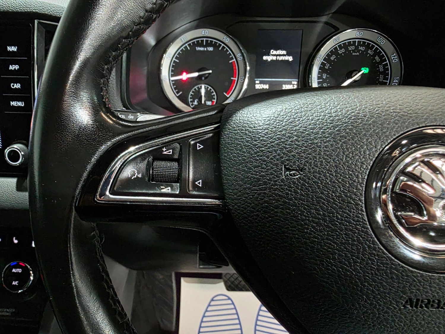 Used Skoda Karoq 2020 for sale - 76042525: Photo 19