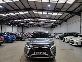 Used Mitsubishi Outlander 2016 for sale - 77039888: Photo