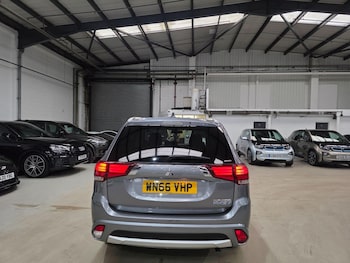 Used Mitsubishi Outlander 2016 for sale - 77039888: Photo