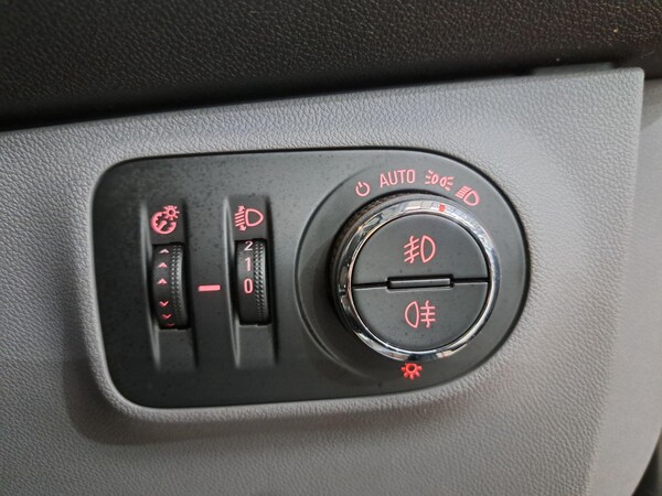Used Vauxhall Corsa 2016 for sale - 73522179: Photo 15