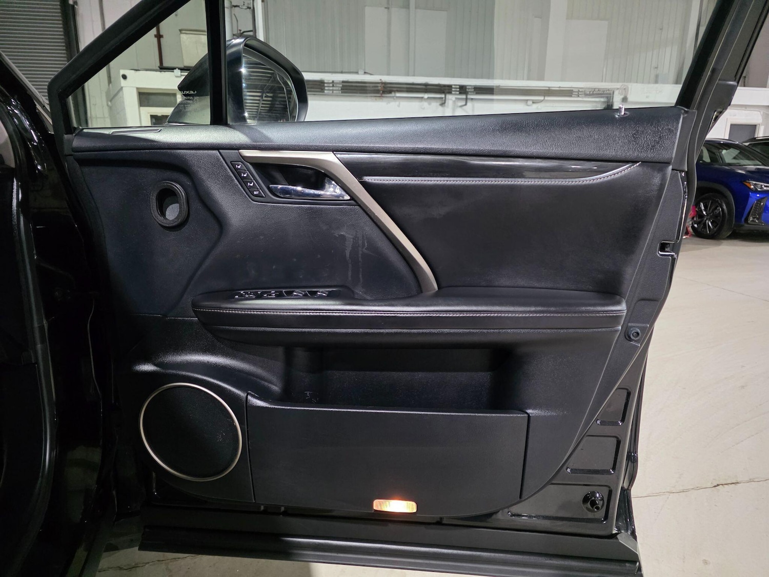 Used Lexus RX 2018 for sale - 77017048: Photo 17