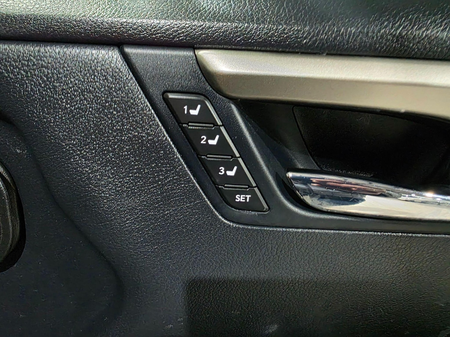 Used Lexus RX 2018 for sale - 77017048: Photo 19