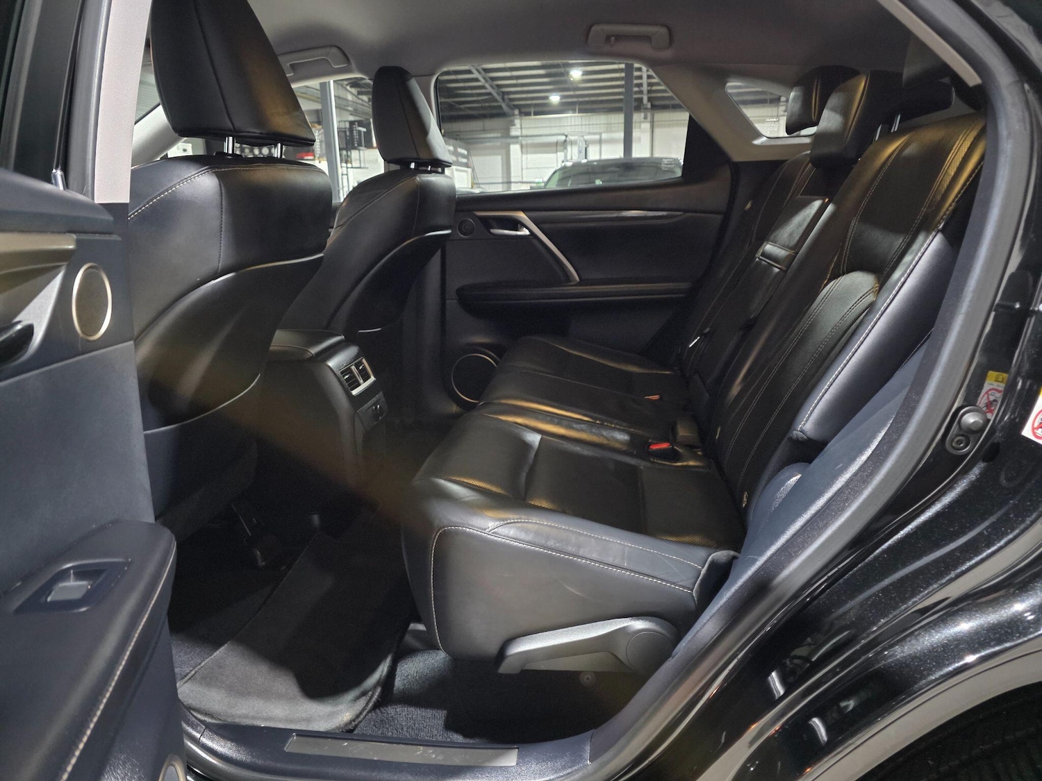 Used Lexus RX 2018 for sale - 77017048: Photo 30