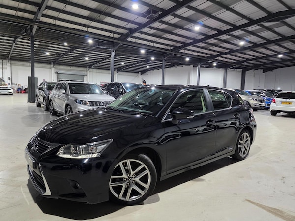 Used Lexus CT 2017 for sale - 76325946: Photo 1
