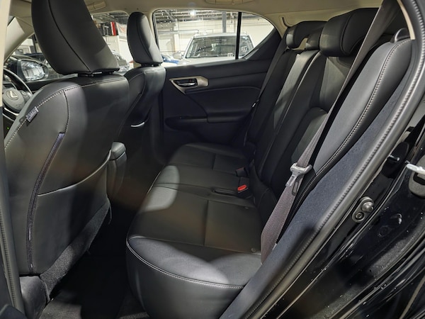 Used Lexus CT 2017 for sale - 76325946: Photo 23