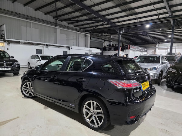 Used Lexus CT 2017 for sale - 76325946: Photo 26