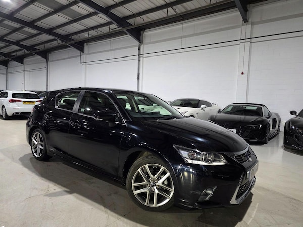 Used Lexus CT 2017 for sale - 76325946: Photo 3