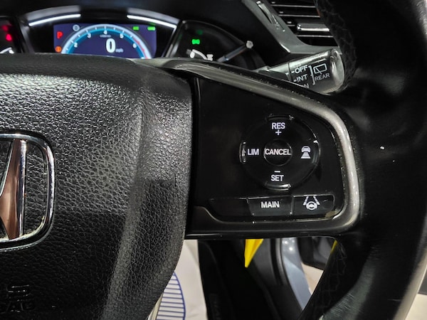 Used Honda Civic 2018 for sale - 76073137: Photo 16