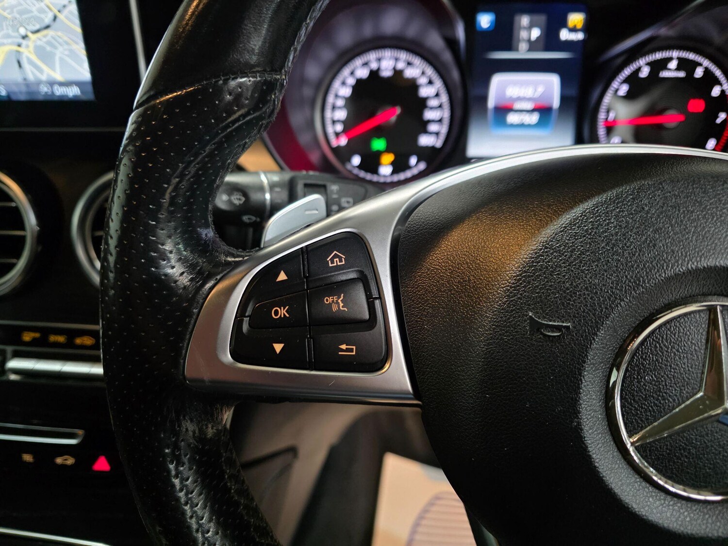 Used Mercedes-Benz GLC 2018 for sale - 77191647: Photo 21