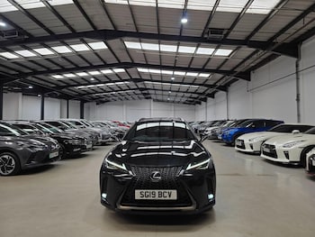 Used Lexus UX 2019 for sale - 79278940: Photo