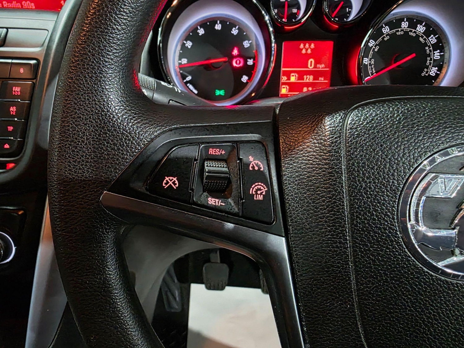 Used Vauxhall Zafira Tourer for sale - 77057585: Photo 15