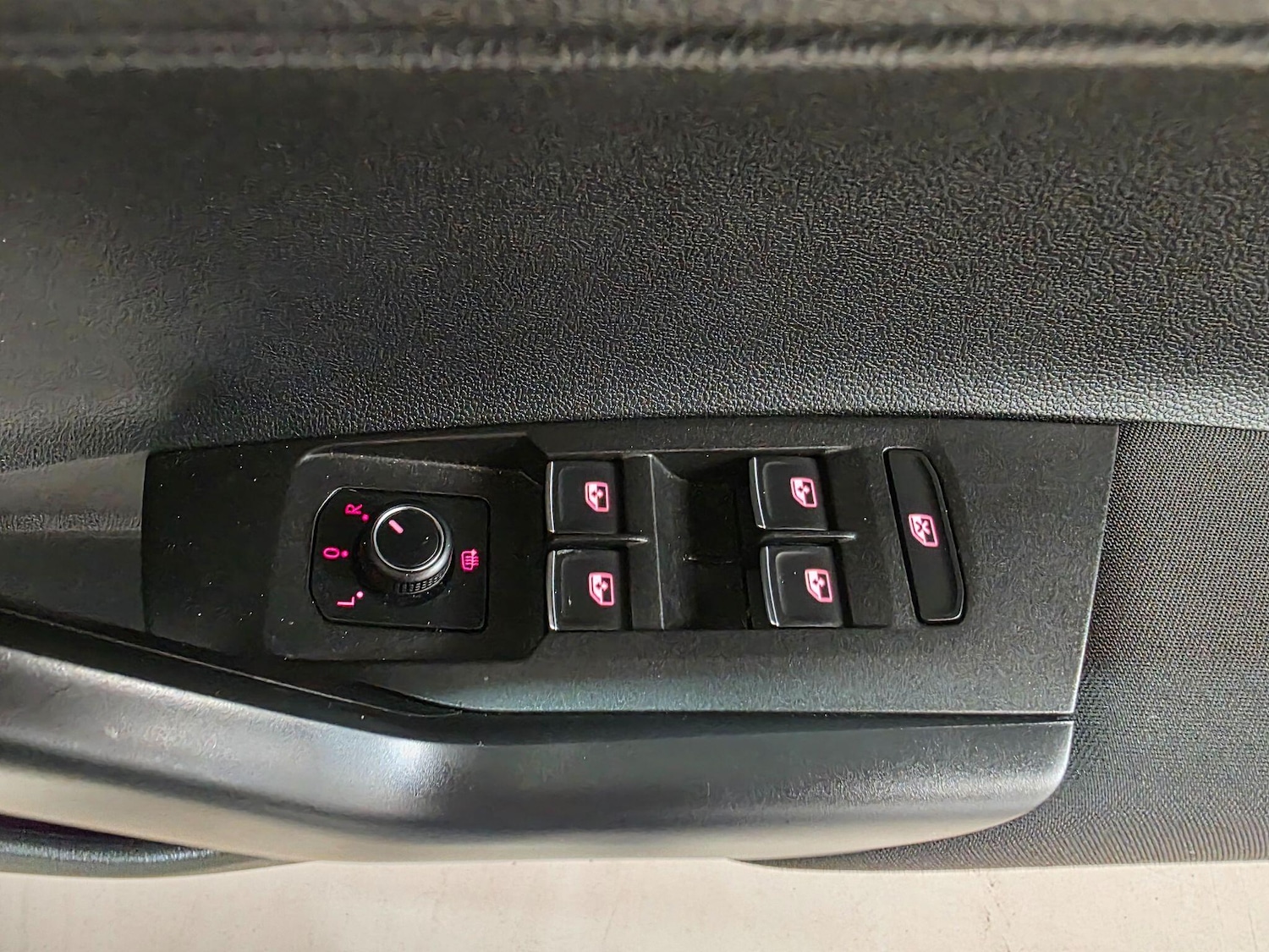 Used Volkswagen Polo for sale - 78085889: Photo 14