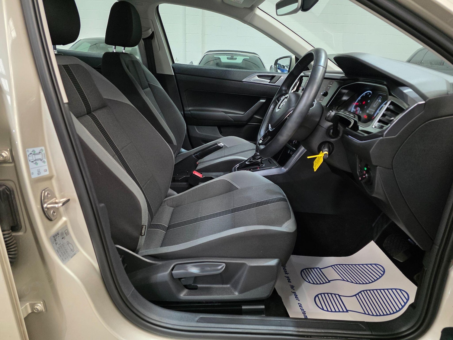 Used Volkswagen Polo for sale - 78085889: Photo 6