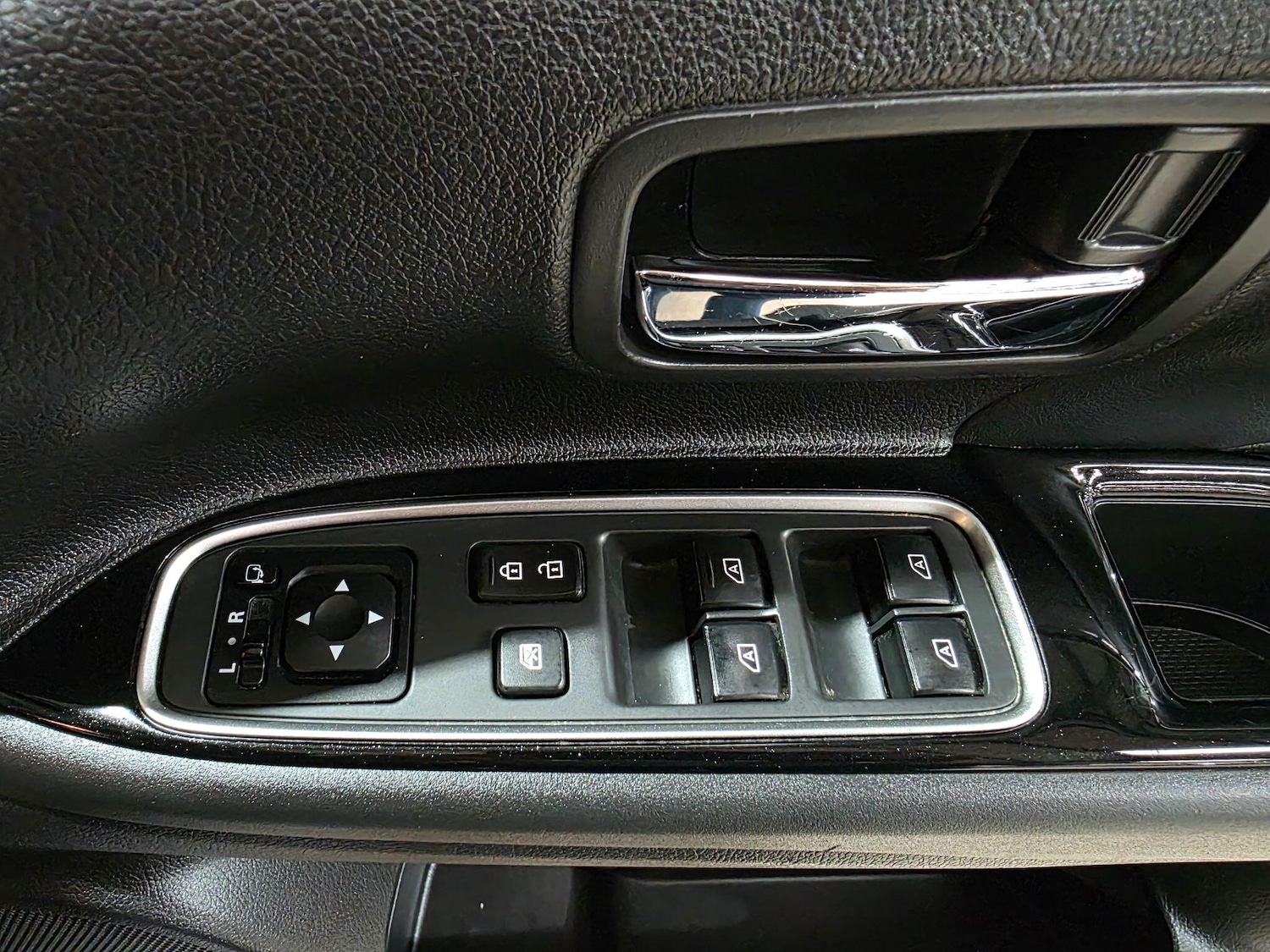 Used Mitsubishi Outlander 2018 for sale - 76936455: Photo 15