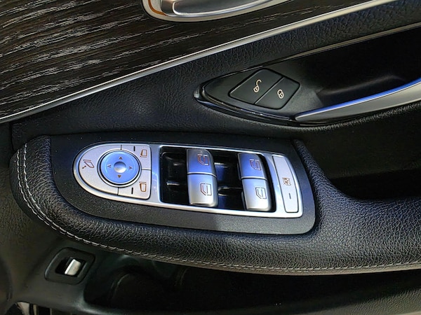 Used Mercedes-Benz GLC 2019 for sale - 76189871: Photo 16