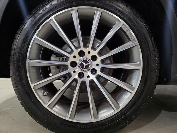 Used Mercedes-Benz GLC 2019 for sale - 76189871: Photo 32