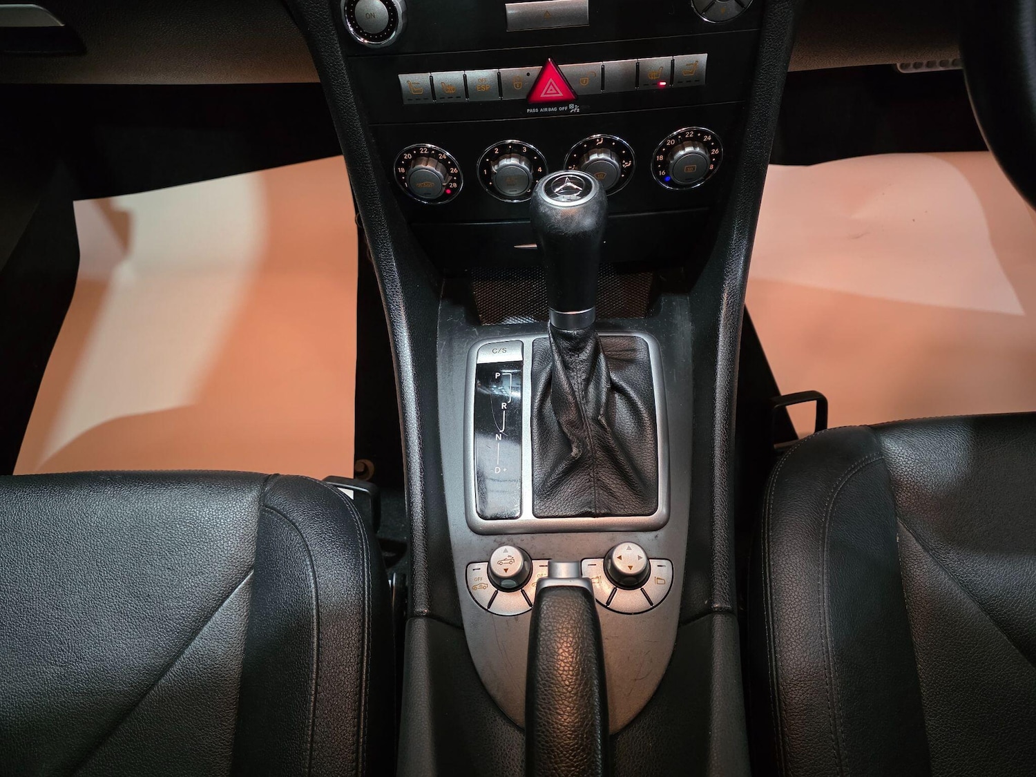 Used Mercedes-Benz SLK 2006 for sale - 77097867: Photo 11