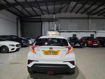 Used Toyota C-HR 2019 for sale - 77291514: Photo