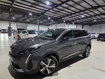 Used Peugeot 5008 2022 for sale - 76473030: Photo