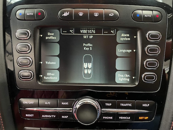 Used Bentley Continental 2011 for sale - 73553975: Photo 46