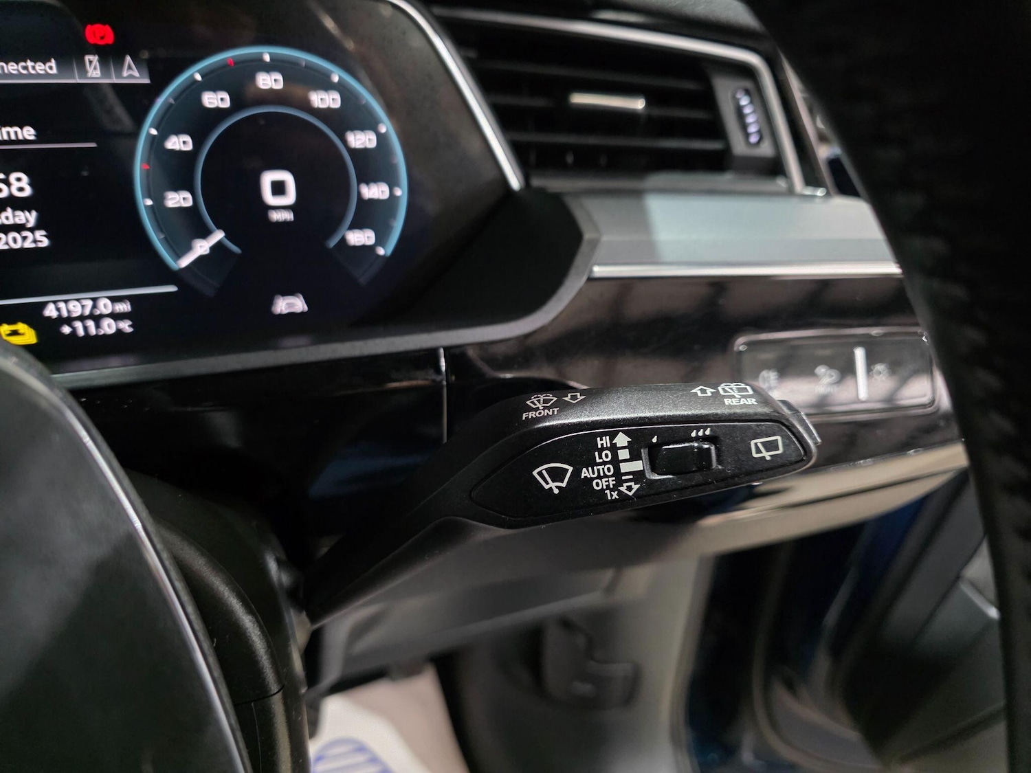 Used Audi e-tron 2020 for sale - 76800992: Photo 25