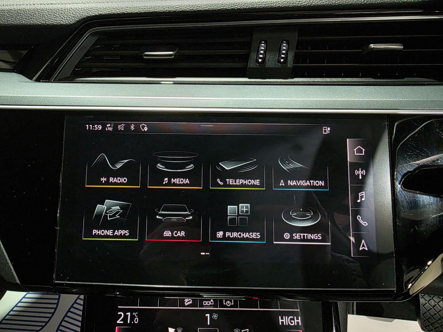 Used Audi e-tron 2020 for sale - 76800992: Photo 9