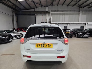Used Mitsubishi Outlander 2015 for sale - 75401248: Photo