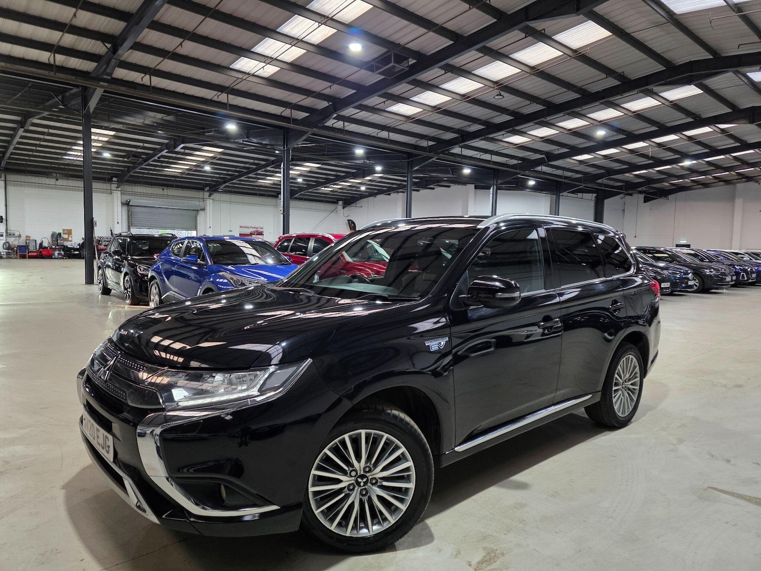 Used Mitsubishi Outlander 2020 for sale - 76990897: Photo 1