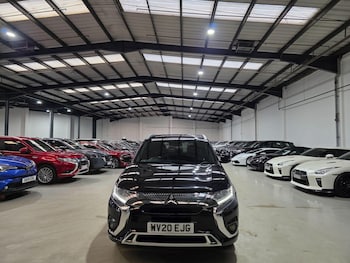 Used Mitsubishi Outlander 2020 for sale - 76990897: Photo