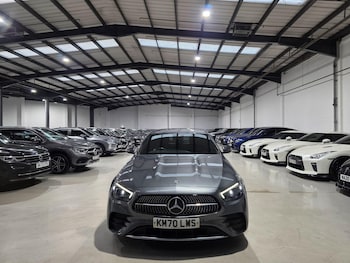 Used Mercedes-Benz E Class 2020 for sale - 76121783: Photo 2