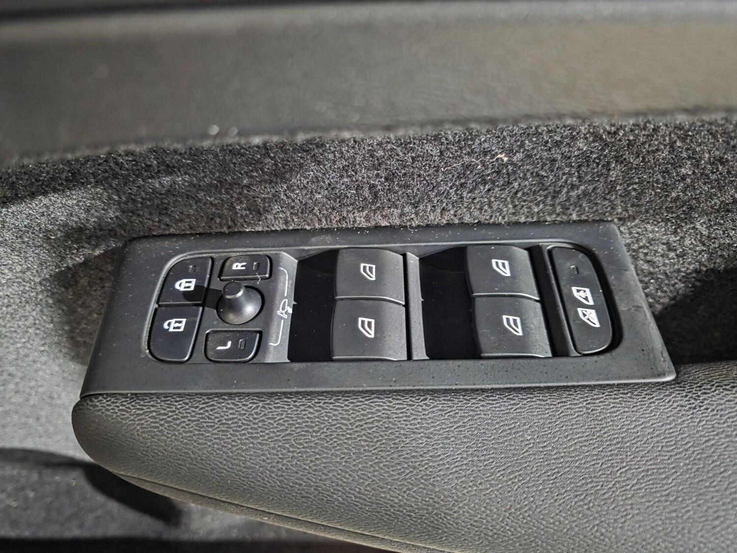 Used Volvo XC40 2022 for sale - 76409429: Photo 19