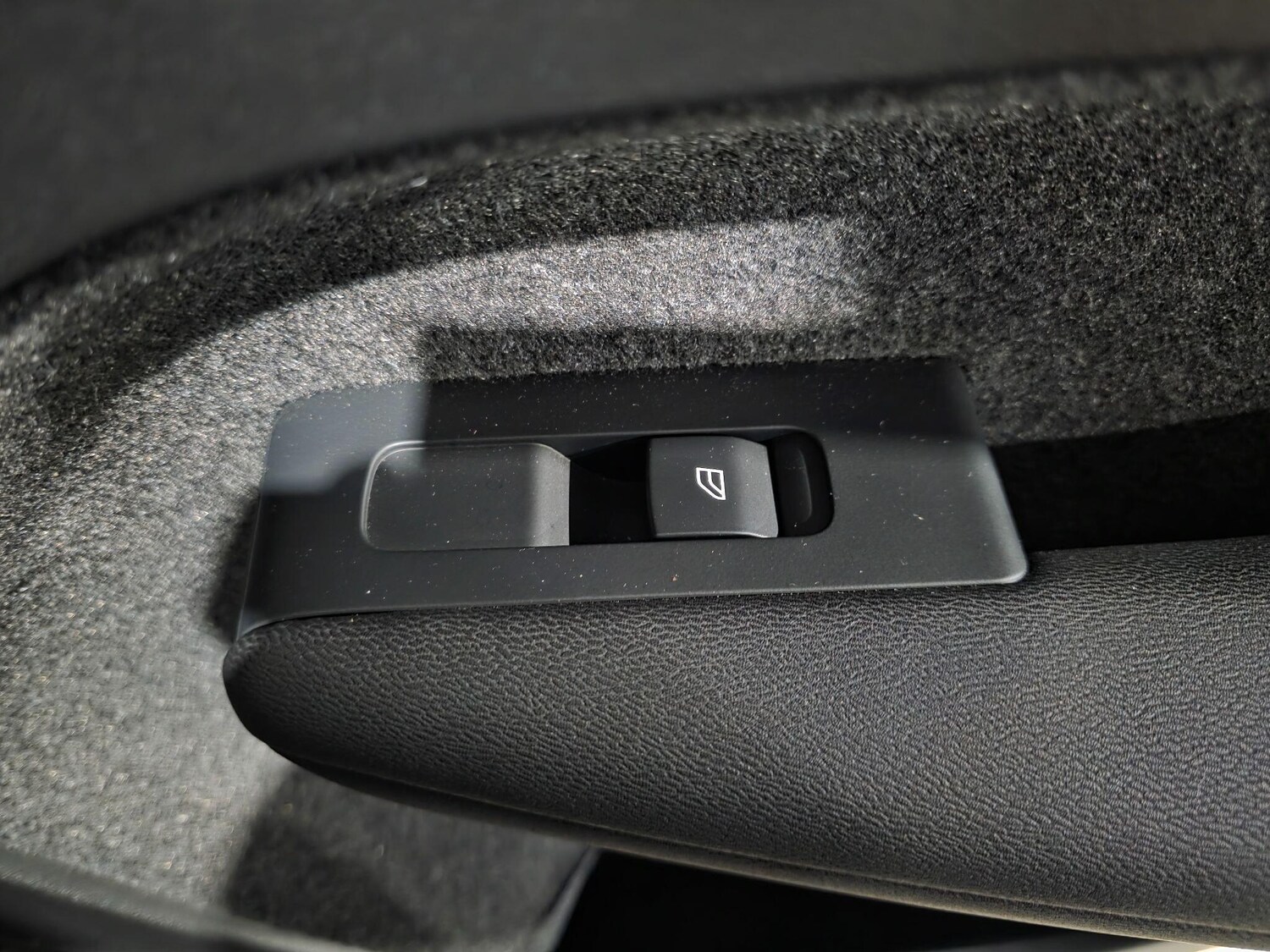 Used Volvo XC40 2022 for sale - 76409429: Photo 28