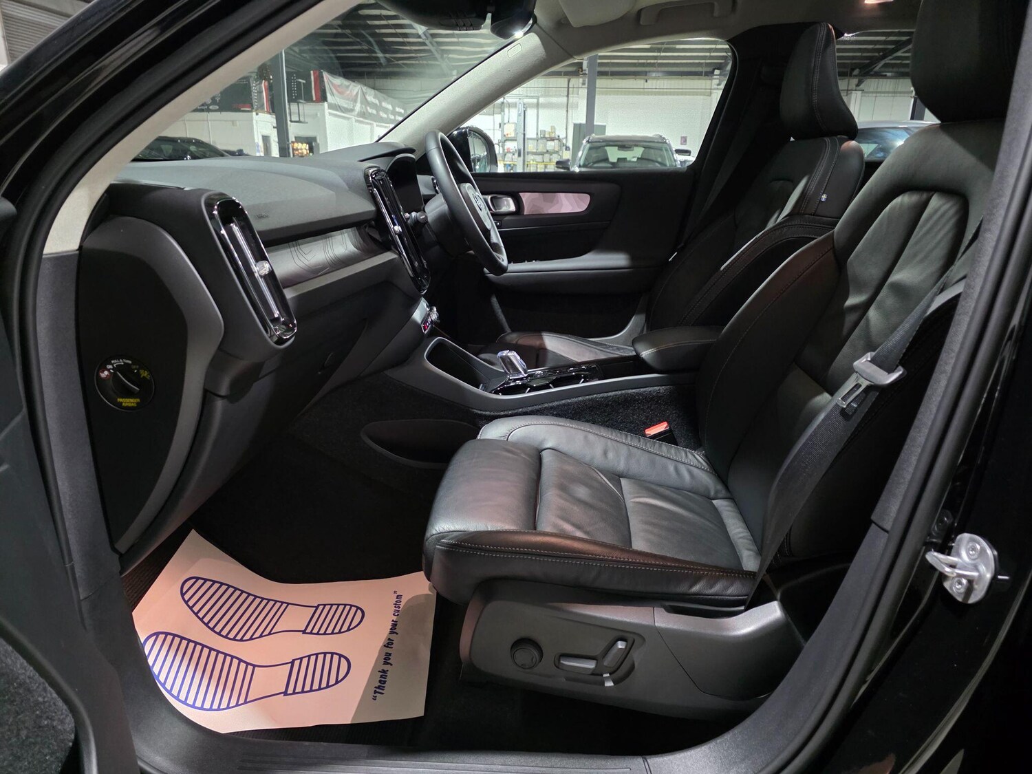 Used Volvo XC40 2022 for sale - 76409429: Photo 32