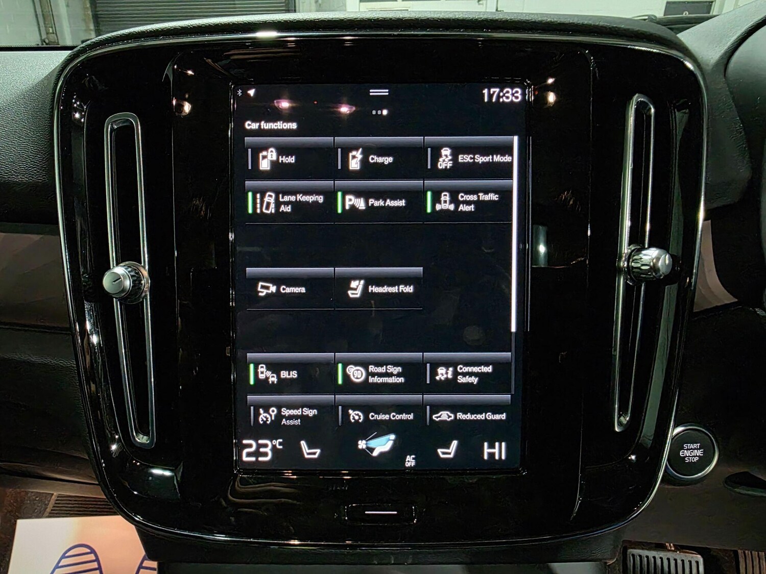 Used Volvo XC40 2022 for sale - 76409429: Photo 9